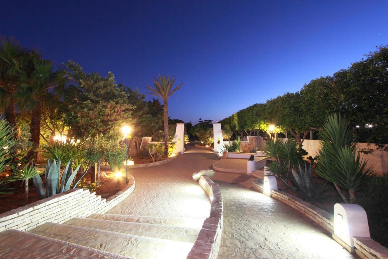 Agriturismo Resort Costa House ランペドゥーザ エクステリア 写真