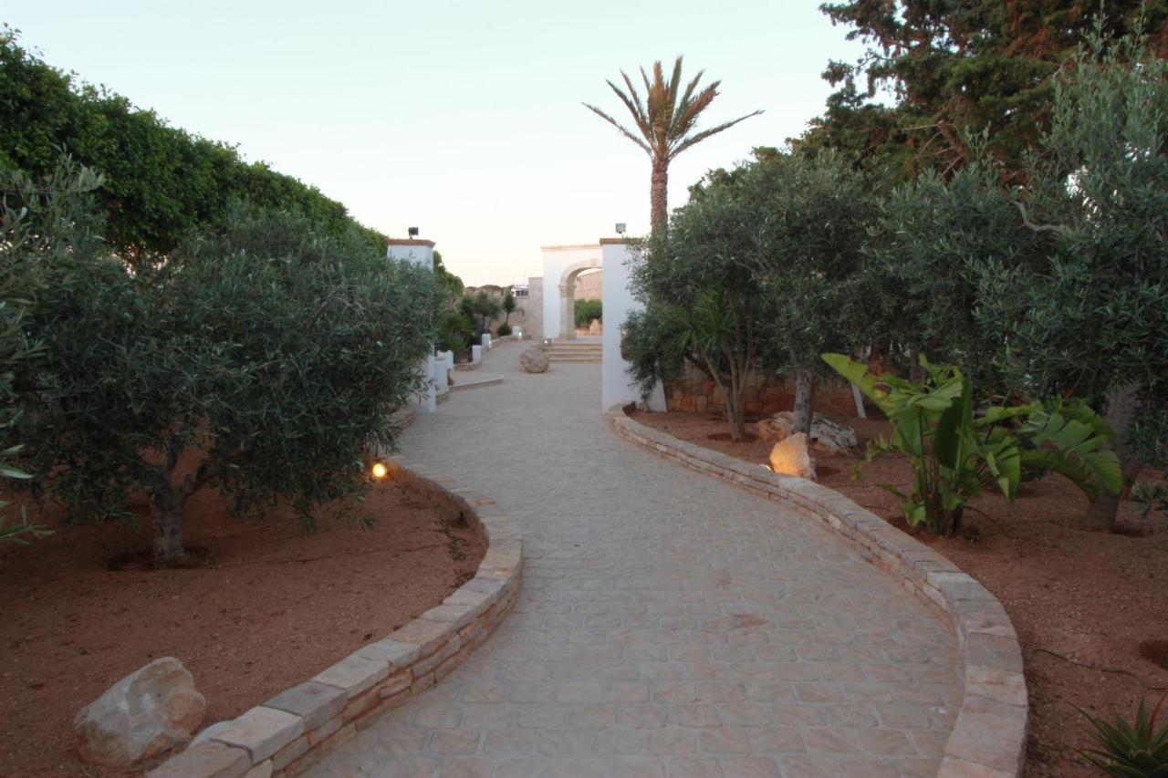 Agriturismo Resort Costa House ランペドゥーザ エクステリア 写真